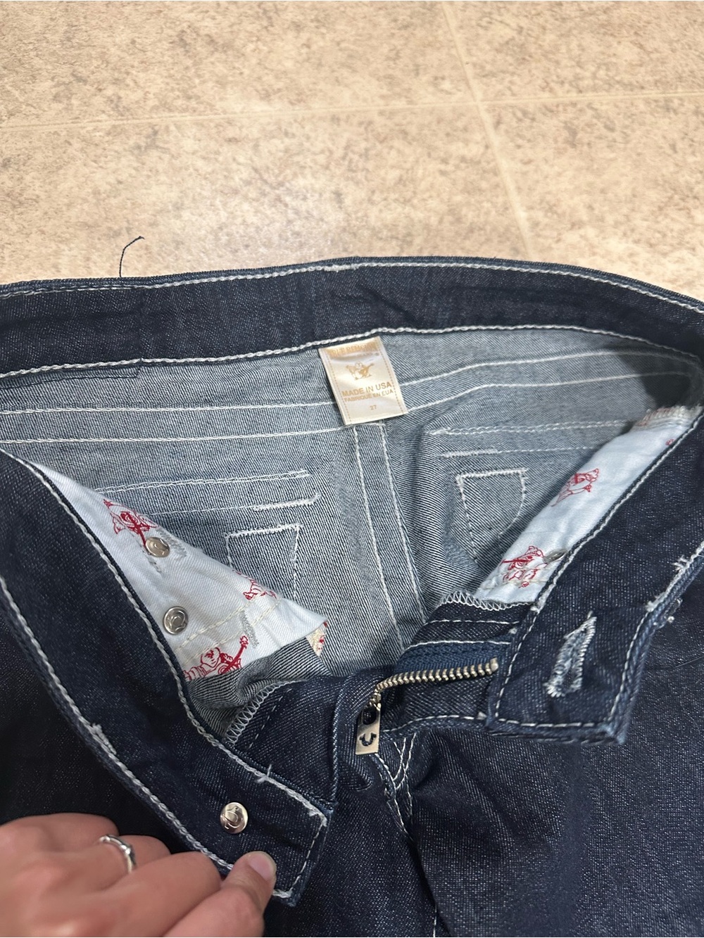 True Religion Womens Jeans Size 27 Dark Wash Rhinestone Flap Pocket USA - Picture 6 of 11